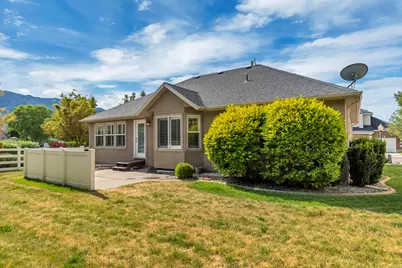 1039 E Wyndom Way N, Layton, UT 84040 - Photo 26