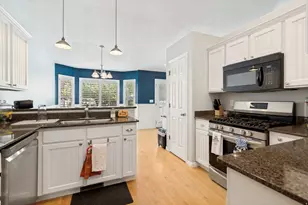 1039 E Wyndom Way N, Layton, UT 84040 - Photo 6