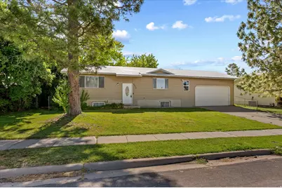 2234 N 1100 W, Layton, UT 84041 - Photo 2