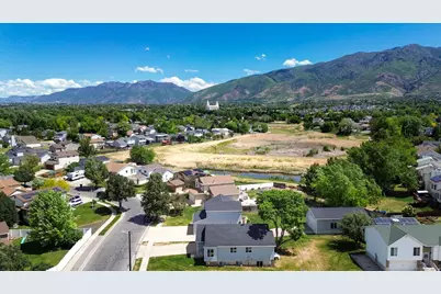711 S 825 E, Layton, UT 84041 - Photo 44