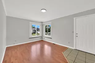 711 S 825 E, Layton, UT 84041 - Photo 8