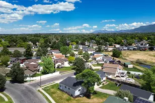 711 S 825 E, Layton, UT 84041 - Photo 40