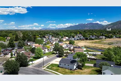 711 S 825 E, Layton, UT 84041 - Photo 42