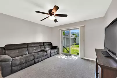 711 S 825 E, Layton, UT 84041 - Photo 14