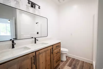 160 N 200 E, Monroe, UT 84754 - Photo 32