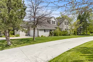 215 W 1800 N, Logan, UT 84341 - Photo 32