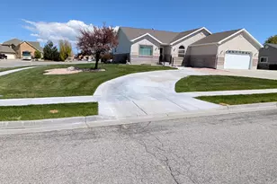 190 W 700 S, Garland, UT 84312 - Photo 2