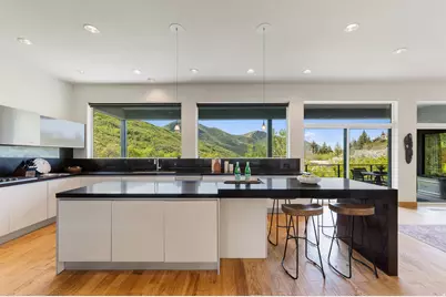 5632 E Pioneer Fork Rd, Salt Lake City, UT 84108 - Photo 12