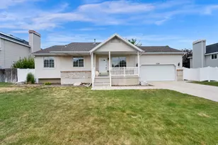 2528 W Level Dr S, Taylorsville, UT 84129 - Photo 2