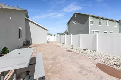 3595 S Water Lilly Ln, Syracuse, UT 84075 - Photo 32