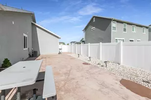 3595 S Water Lilly Ln, Syracuse, UT 84075 - Photo 32