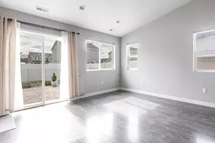3595 S Water Lilly Ln, Syracuse, UT 84075 - Photo 10