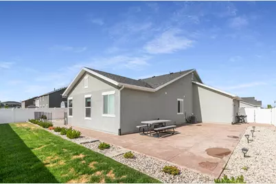 3595 S Water Lilly Ln, Syracuse, UT 84075 - Photo 34
