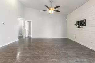 3595 S Water Lilly Ln, Syracuse, UT 84075 - Photo 6