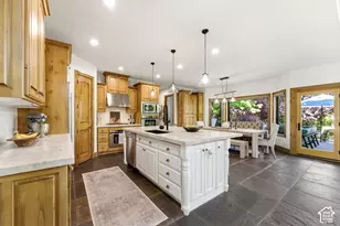 1381 E 5985 S, Salt Lake City, UT 84121 - Photo 10