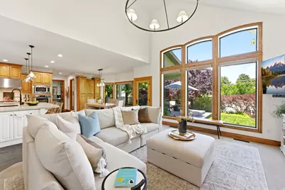 1381 E 5985 S, Salt Lake City, UT 84121 - Photo 4