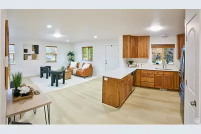 257 N 900 W, Provo, UT 84601 - Photo 8