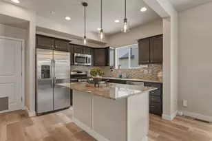 272 E Porter Ct, Draper, UT 84020 - Photo 10