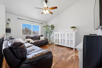 2986 E Lookout Dr, Eagle Mountain, UT 84005 - Photo 2