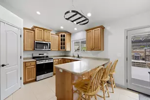 2986 E Lookout Dr, Eagle Mountain, UT 84005 - Photo 4