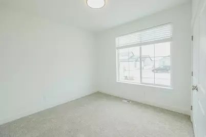 220 W 550 N, Smithfield, UT 84335 - Photo 8