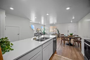 2776 E Rushpink Ln, Washington, UT 84780 - Photo 10
