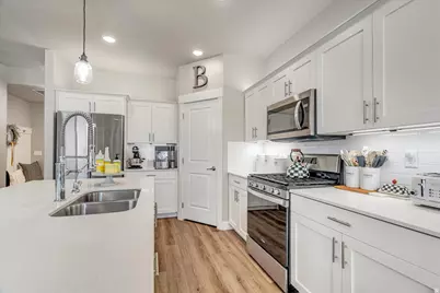 1123 W 1810 S, Orem, UT 84058 - Photo 16