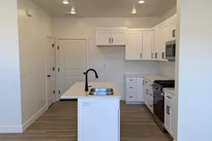 1049 E Malibu Ln, Washington, UT 84780 - Photo 6