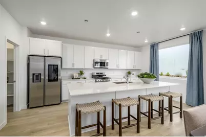 1843 W Golden Magic Ln #3200, Saratoga Springs, UT 84045 - Photo 4