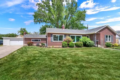 266 E Chimes View Dr, South Ogden, UT 84405 - Photo 2