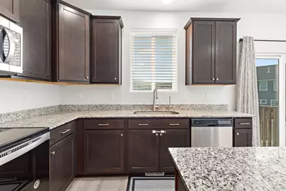4248 E Willow Oak Way, Eagle Mountain, UT 84005 - Photo 6