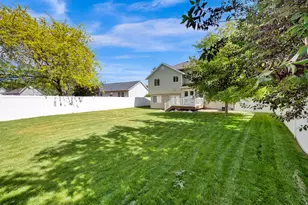 978 W 400 S, Layton, UT 84041 - Photo 28