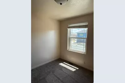 872 W Oxford Dr N, North Salt Lake, UT 84054 - Photo 12