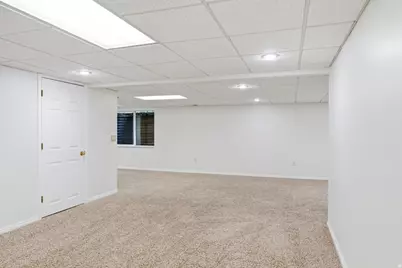 976 W 1400 S, Woods Cross, UT 84087 - Photo 38