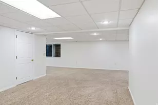 976 W 1400 S, Woods Cross, UT 84087 - Photo 38