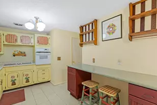 7060 S 2700 W, West Jordan, UT 84084 - Photo 2