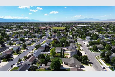 1111 S 2200 W, Syracuse, UT 84075 - Photo 46