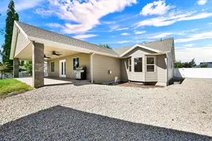 1111 S 2200 W, Syracuse, UT 84075 - Photo 36