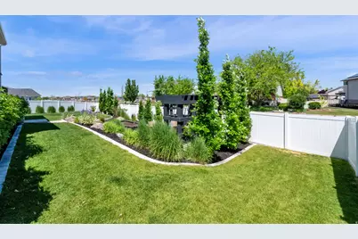 4272 W 6025 S, Roy, UT 84067 - Photo 32
