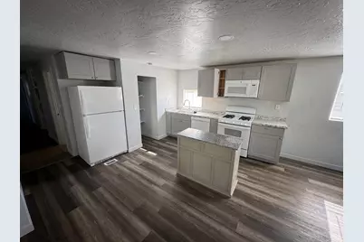 859 S 440 W, Richfield, UT 84701 - Photo 8