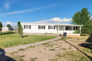 859 S 440 W, Richfield, UT 84701 - Photo 2