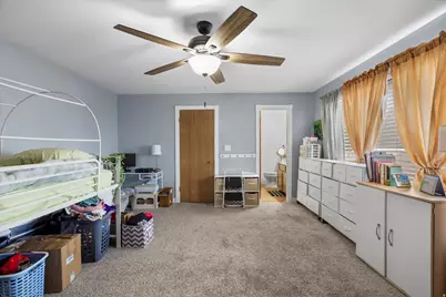 2427 W 5025 S, Roy, UT 84067 - Photo 10