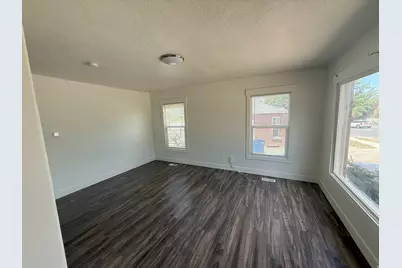 1482 E 900 S, Salt Lake City, UT 84105 - Photo 2