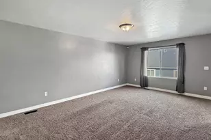 15152 S Gallant Dr, Bluffdale, UT 84065 - Photo 2