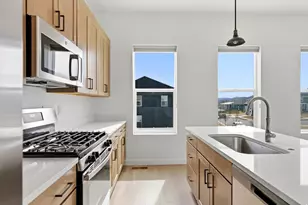 7617 S Bear Gulch Rd W, West Jordan, UT 84081 - Photo 14