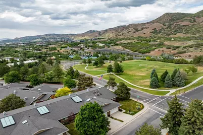 990 S Oak Hills Way, Salt Lake City, UT 84108 - Photo 12