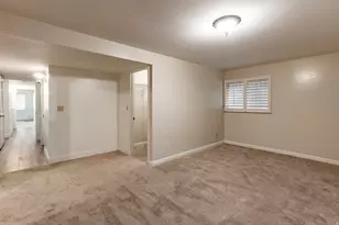990 S Oak Hills Way, Salt Lake City, UT 84108 - Photo 32