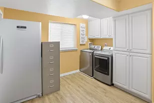 2647 W 2300 S, Syracuse, UT 84075 - Photo 30
