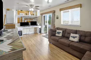 2647 W 2300 S, Syracuse, UT 84075 - Photo 16