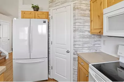 2647 W 2300 S, Syracuse, UT 84075 - Photo 12
